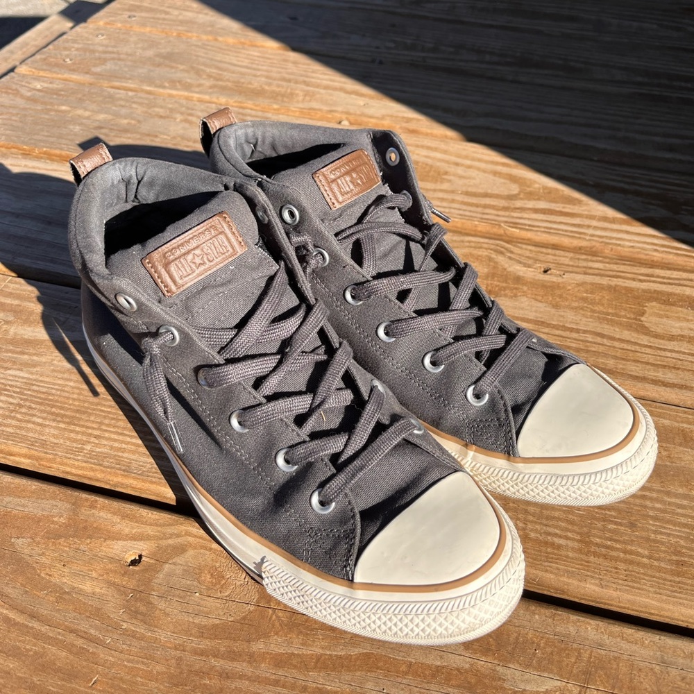 Gray Converse Chuck Taylor